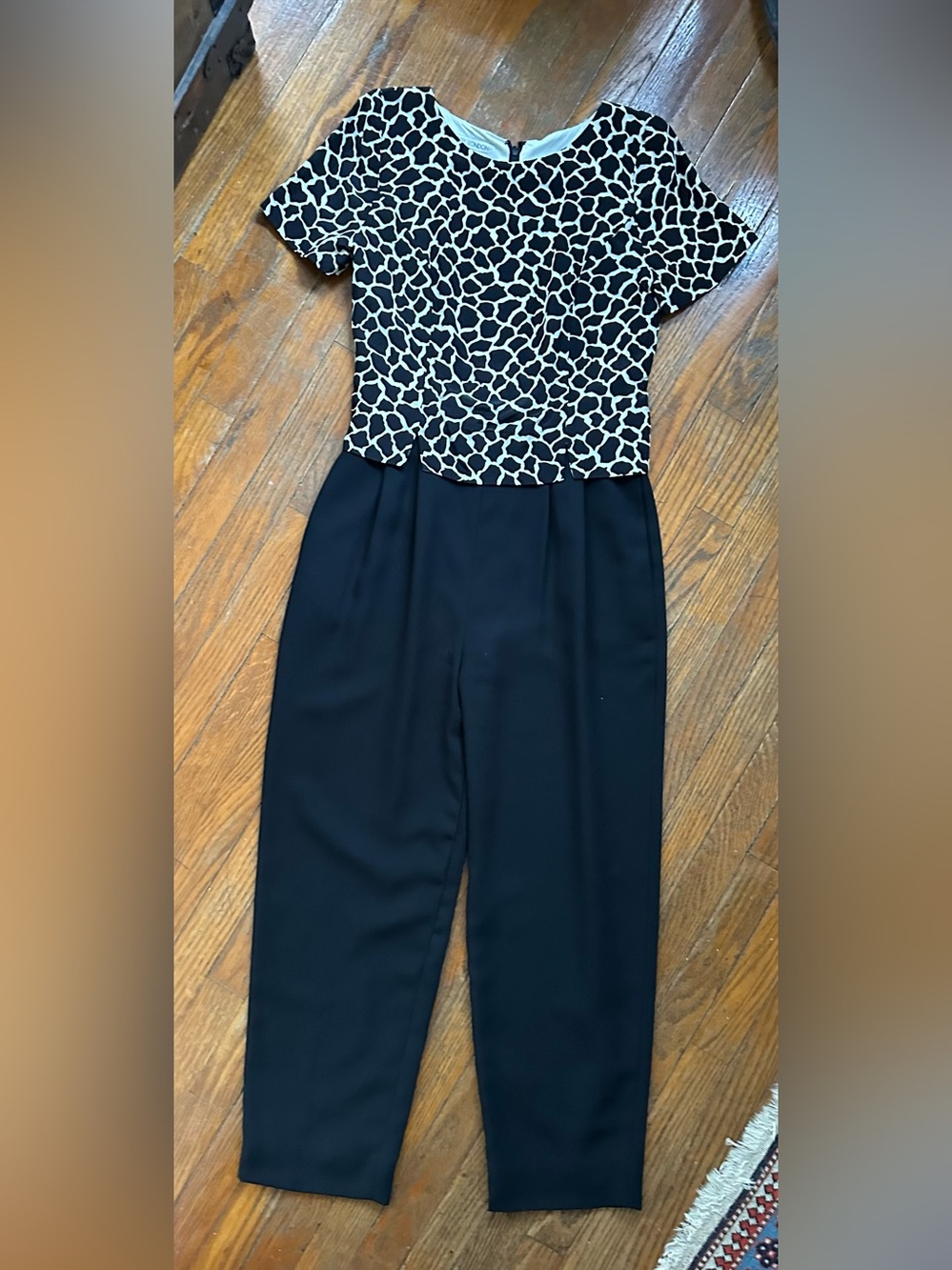 Maggy London Silk Bodice Layered Jumpsuit Black & Ivory Animal Print Size 8